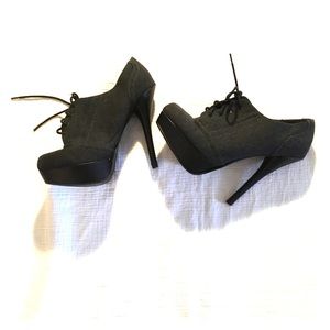 Vintage style Oxford pumps  🖤